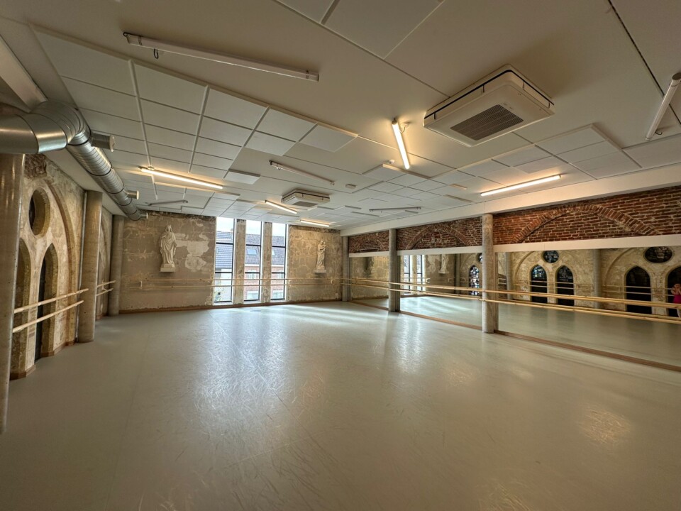 62cb7552-82e4-4368-9d7b-4adf8ea734c8